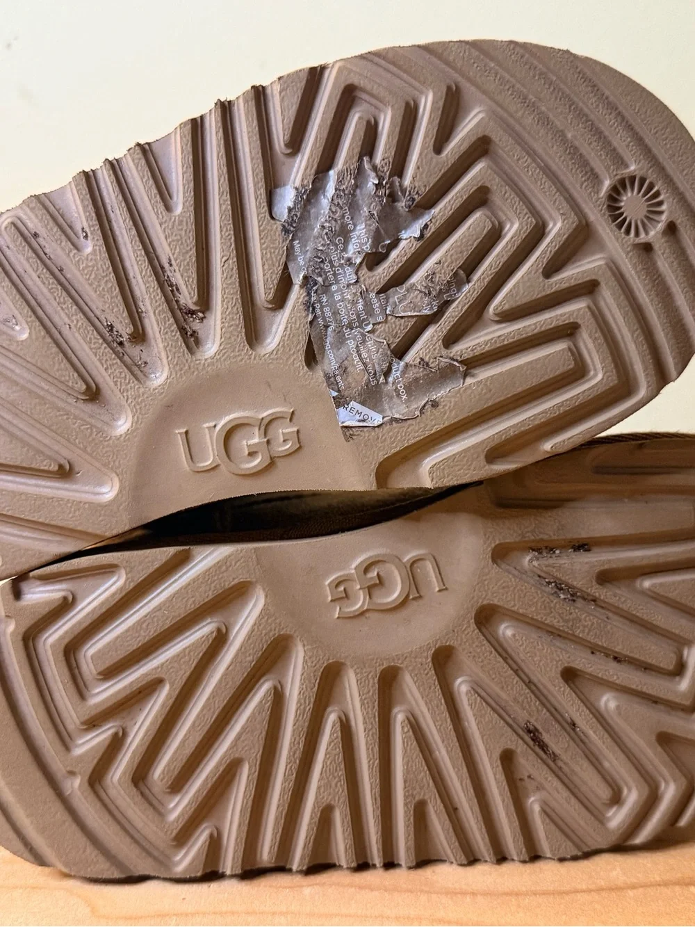 Ugg Kid's Classic II Boot 1017703K Chestnut Brown Suede / Size 12 Warm Cozy Boho